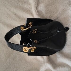 Divina Firenze Leather Bucket Bag